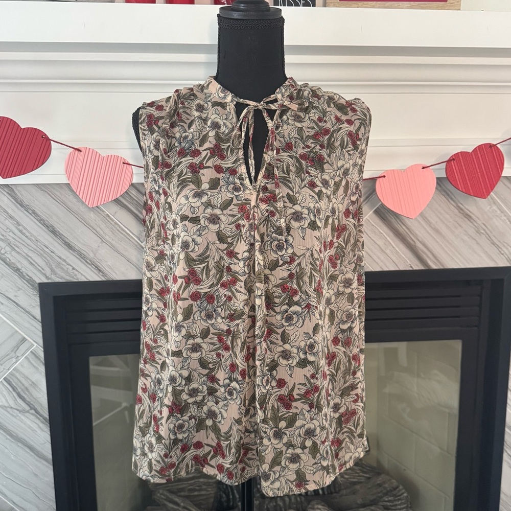 Ethereal Small Sleeveless‎ Floral Blouse